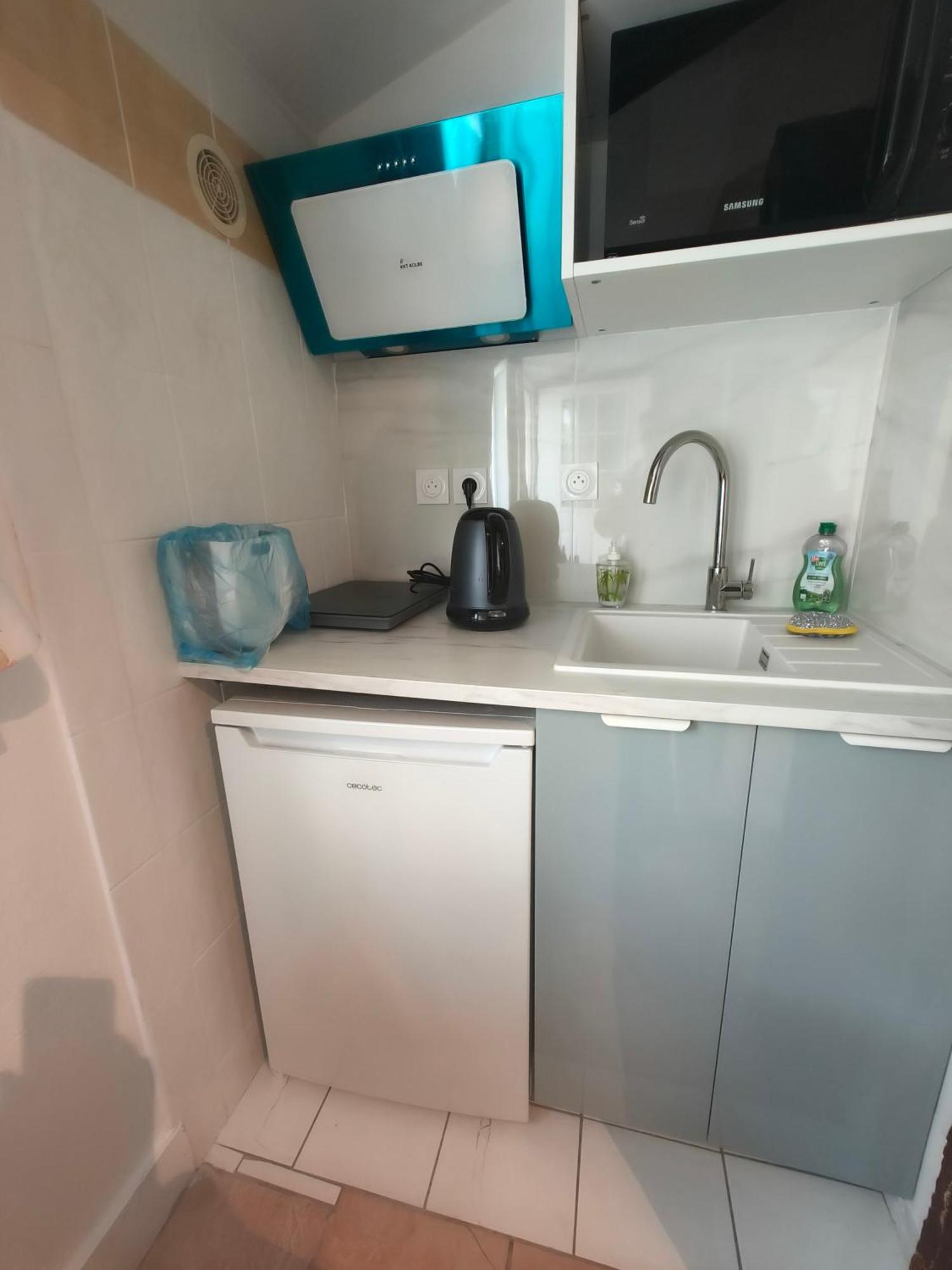 Double Room Bathroom Bath Shower Pastel
